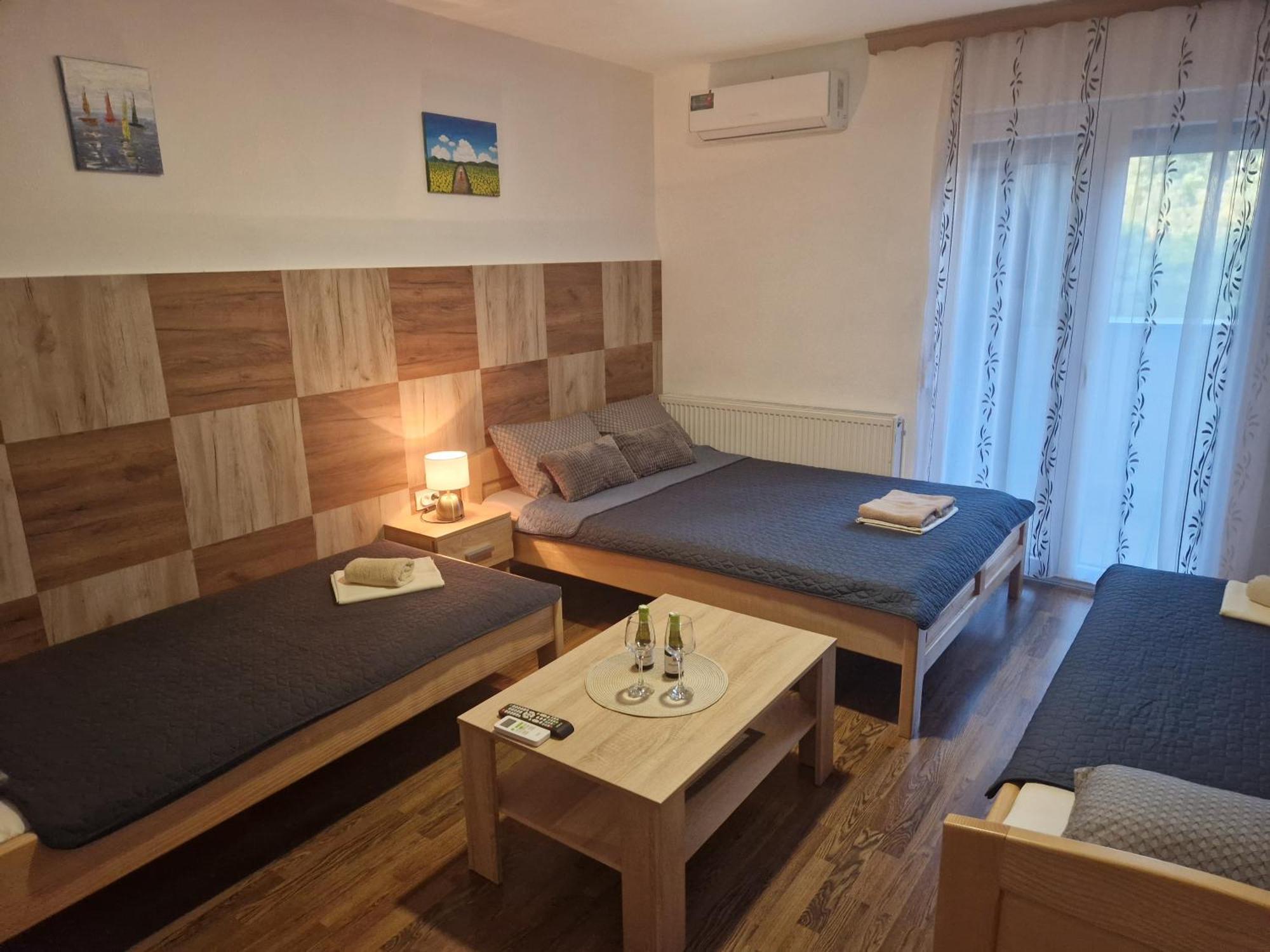 Bed and Breakfast Restoran I Sobe "Tocak" Doboj Esterno foto
