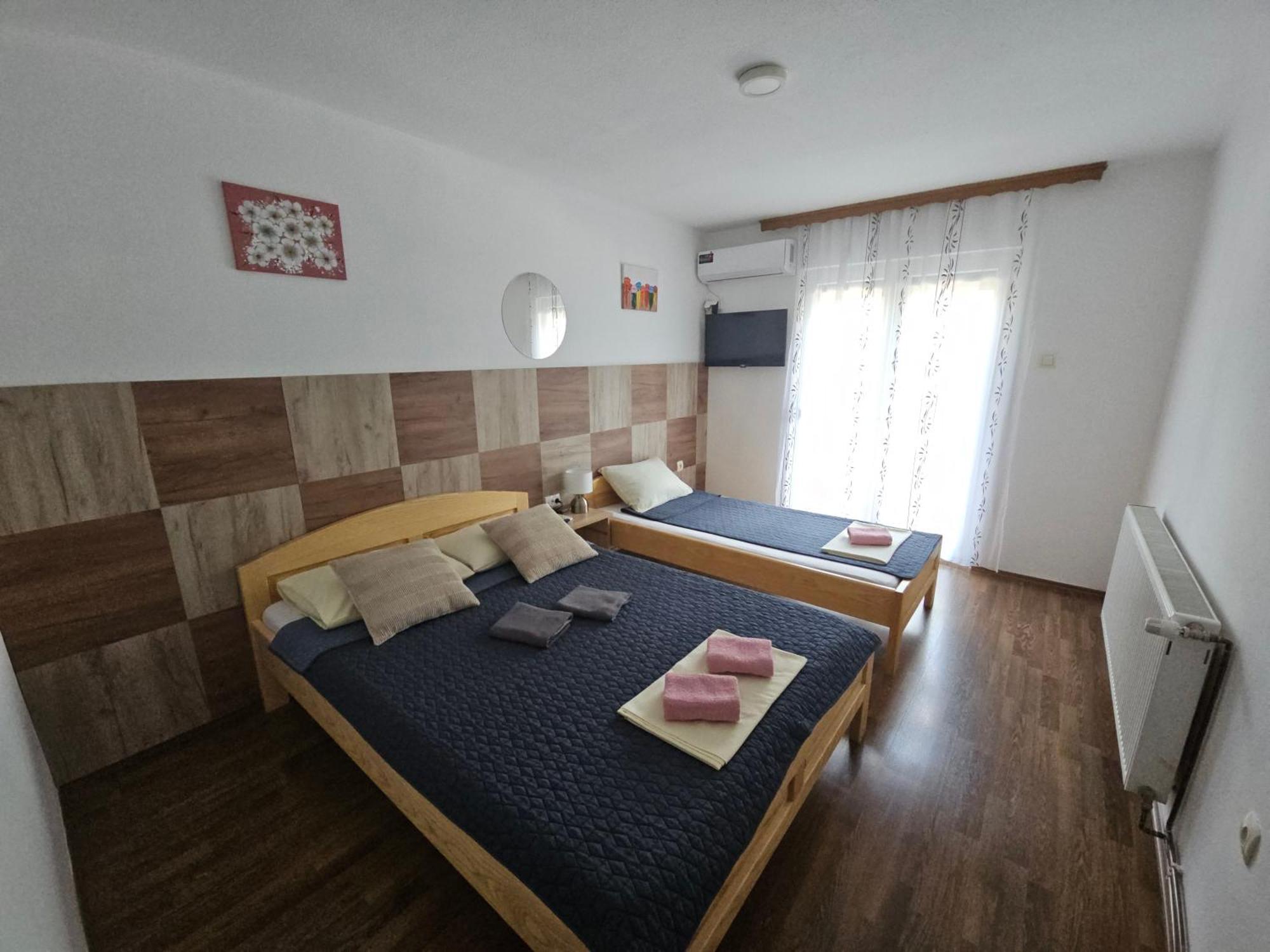 Bed and Breakfast Restoran I Sobe "Tocak" Doboj Esterno foto
