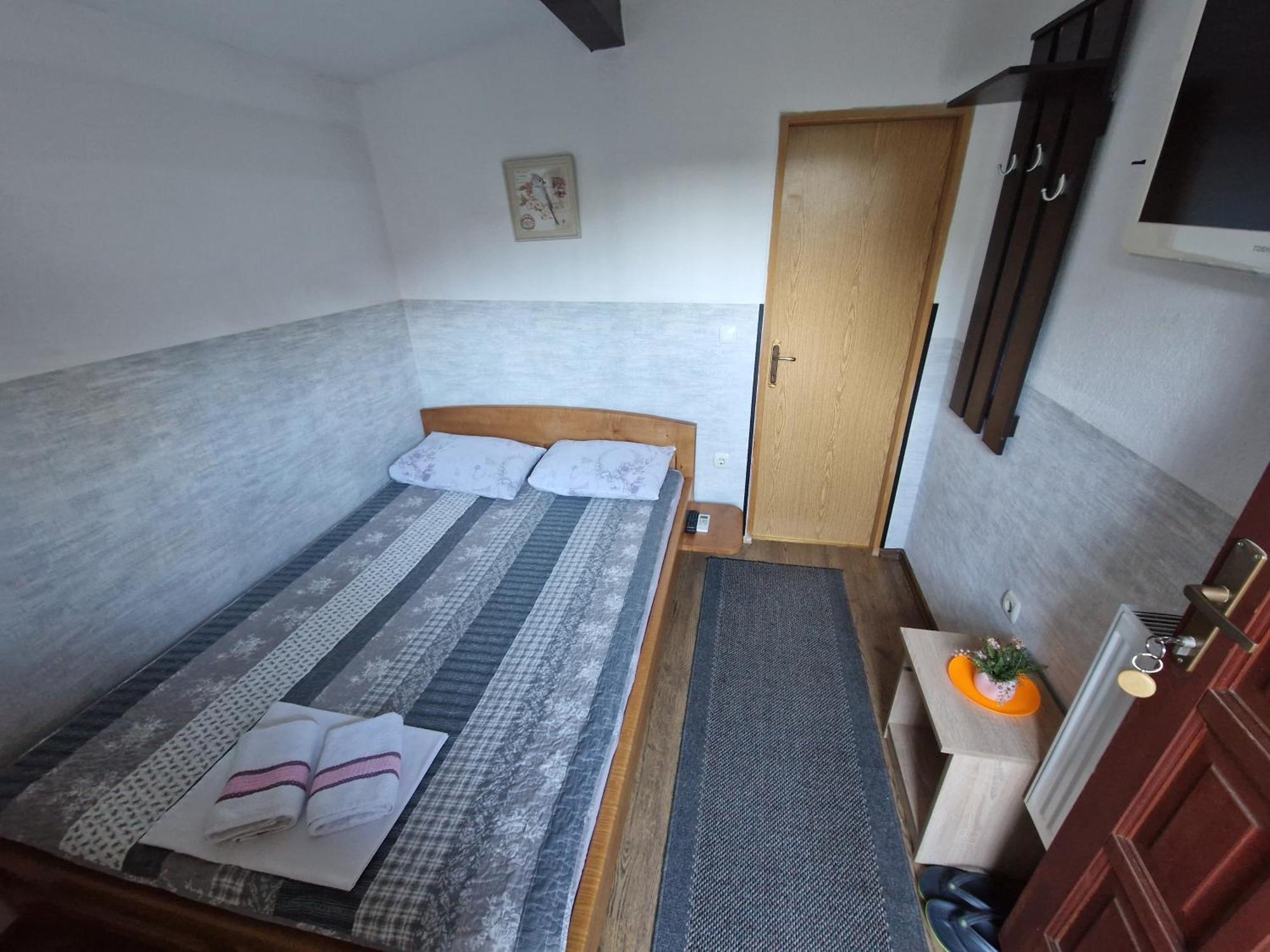 Bed and Breakfast Restoran I Sobe "Tocak" Doboj Esterno foto